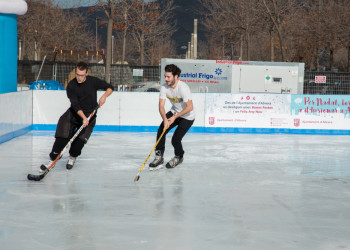 Aquest Nadal torna't a il·lusionar a Abrera! Inauguració de la Pista de Gel. 6 de desembre de 2019