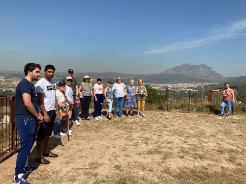 Visita de l'Aula d'Adults al Castell Voltrera d'Abrera i el Balcó de Montserrat