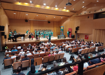 Felicitem els centres educatius del nostre municipi que han tancat el curs 2022/2023 amb l'assoliment de projectes, diversió i bon ritme! - Escola Ernest Lluch