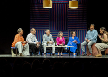 27è Concurs de Teatre Amateur Vila d'Abrera - Perfectes desconeguts, amb Triangle Teatre