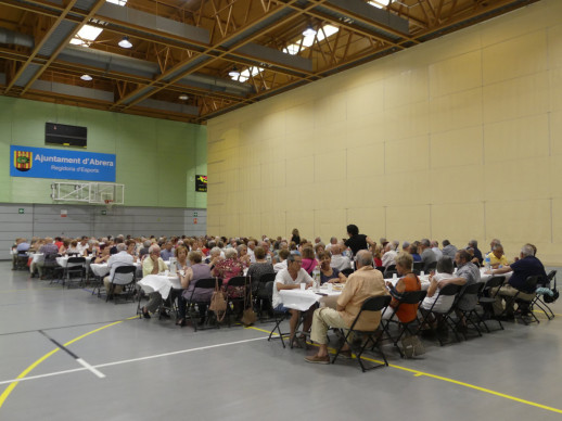 A Abrera mantenim la nostra gent gran activa! Berenar-sopar d'estiu