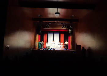 Concurs de Teatre Amateur Vila d'Abrera 2023: 'La importància de ser Frank', a càrrec de Teatre del Talión de Lleida. Diumenge 7 de maig