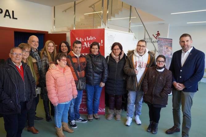 Commemorem el Dia de les Persones amb Diversitat Funcional, a la Sala Municipal, amb un espectacle musical i lectura de manifest