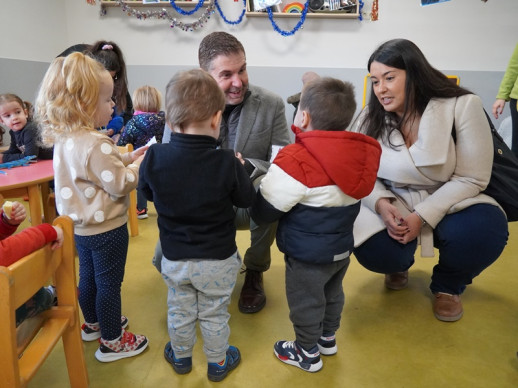 El Nadal es viu a Abrera! Amb molta il·lusió, obsequiem la comunitat educativa d'Abrera amb una entrada per gaudir de la Pista de Gel