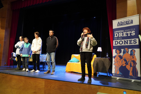 Abrera, municipi feminista! Commemorem el Dia Internacional de les Dones amb diverses propostes que s'allarguen durant tot el mes de març. Participeu-hi! Teatre Fórum 'Escolta'm'