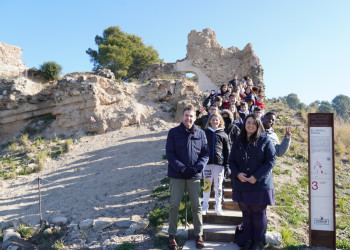 Donem a conèixer a l'alumnat abrerenc els nostres elements patrimonials en el marc del projecte Abrera + Sostenible