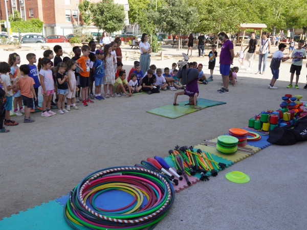 Felicitem els centres educatius del nostre municipi que han tancat el curs 2023-2024 amb l'assoliment de projectes, diversió i molt bon ritme!