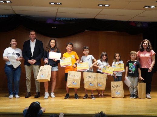 Coneixem els guanyadors i guanyadores de la darrera edició del Concurs Súper Devorallibres de la Biblioteca Josep Roca i Bros d'Abrera!