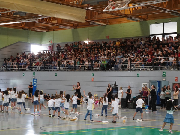 Felicitem els centres educatius del nostre municipi que han tancat el curs 2023-2024 amb l'assoliment de projectes, diversió i molt bon ritme!