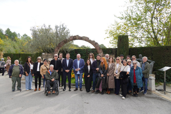 Assistim a l'homenatge a les persones afusellades l'any 1939 al Cementiri Vell d'Abrera