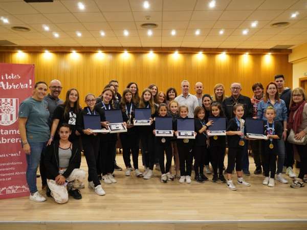 Lliurem els reconeixements esportius a les gimnastes de l'Abrera Gimnàstic Club pels èxits assolits als Campionats d'Espanya de Gimnàstica Artística d'aquest estiu