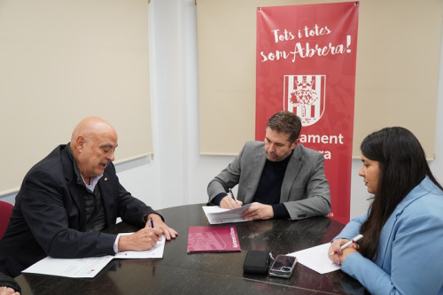 Signem novament el conveni de col·laboració amb Creu Roja del Baix Llobregat Nord per al foment del projecte 
