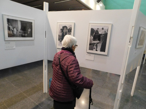 Inaugurem l’exposició 'Escoles d’altres mons' a la Casa de Cultura