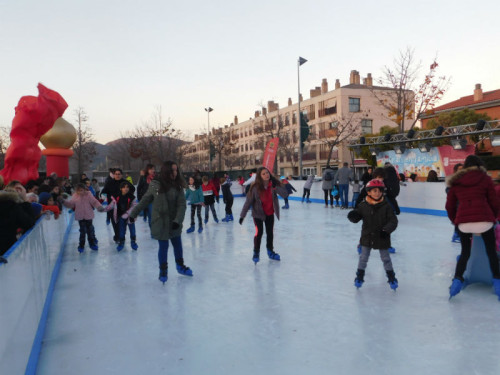 Abrera ja compta amb la seva Pista de Gel 2018 al Parc de Can Morral.