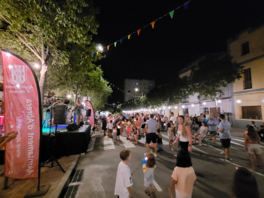 Gaudim de la Festa Major del barri del Rebato, amb diverses activitats programades! Gràcies, Abrera!