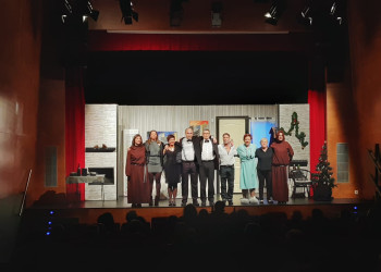 El Grup de Teatre Paranys de Sant Joan de Vilatorrada omple d'humor el Concurs de Teatre Amateur Vila d’Abrera amb 'La cançó de les mentides'