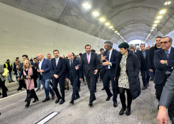 El Ministre de Transport i Mobilitat Sostenible, Óscar Puente, inaugura el tram de la B-40 entre Abrera i Viladecavalls, acompanyat per autoritats com el nostre alcalde, Jesús Naharro