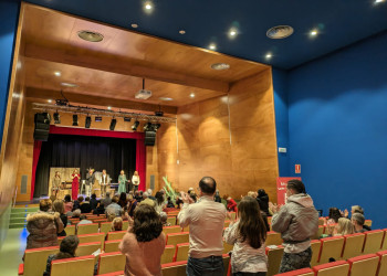 Gaudim de la quarta representació del Concurs de Teatre Amateur Vila d'Abrera, amb 'Los centros de Lorca' del Grup Antagonista Teatro de El Catllar-Tarragona