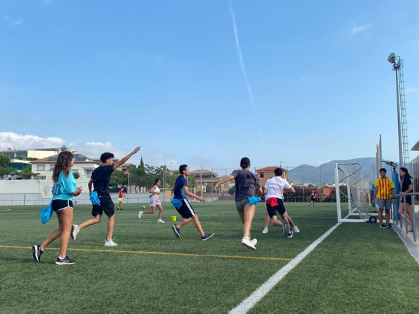 Vivim l'estiu a Abrera! Visitem el Casal d'Estiu i l'Escola Esportiva d'Estiu, amb més de 600 infants