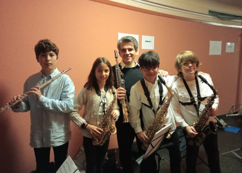 L'Escola Municipal de Música d'Abrera participa al Concert de Sta. Cecília de la Banda de la Unió Musical del Bages