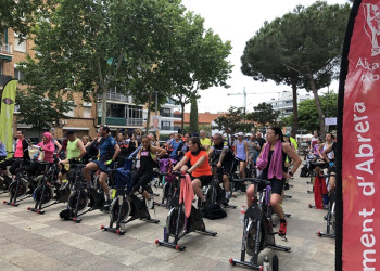 Aquest dissabte 13 de maig al matí, la plaça de Rafael Casanova ha acollit la quarta edició de la Marató d'Spinning d'Abrera, amb totes les places exhaurides!