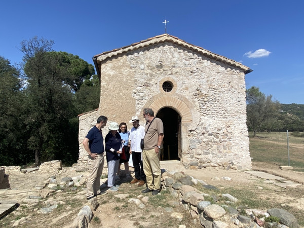 Visita institucional al jaciment arqueològic de Sant Hilari d'Abrera amb representants de la Diputació de Barcelona, Generalitat de Catalunya i Universitat de Barcelona