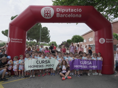 Gaudim, un any més, de la Cursa Abrera Corre D9, una de les fites esportives més important del nostre calendari que ha tornat a ser solidària, i la 4a Marxa Bressol