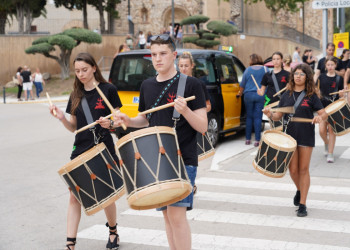 Festa Major d'Abrera 2023: Cercavila de timbals de la Colla de Diables Bram de Foc Infantil