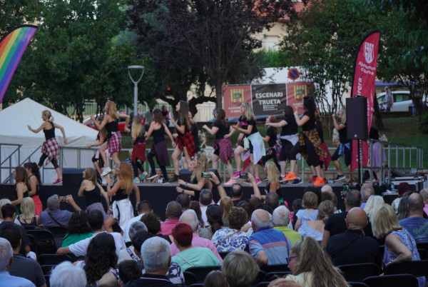 Festa Major 2024: Exhibició de Ball a càrrec de Vive y Baila