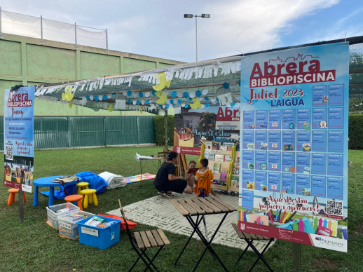 Bibliopiscina 2023 a la Piscina Municipal d'Estiu