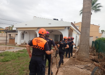 Felicitem el cos de voluntaris i voluntàries de Protecció Civil d'Abrera pel suport ofert en les tasques de recuperació al municip d'Alcanar, fortament afectat pels aiguats