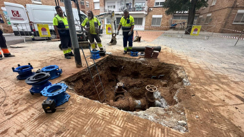 El Servei Municipal d'Aigües d'Abrera ha dut a terme treballs de reparació i millora aquest dilluns 16 d'octubre de 2023