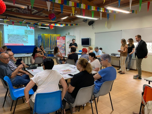 El Casal Social de Can Vilalba ha acollit, aquest dimecres 19 de juny, el taller del procés participatiu de l'Avanç del POUM pels barris de Can Vilalba i Sant Miquel